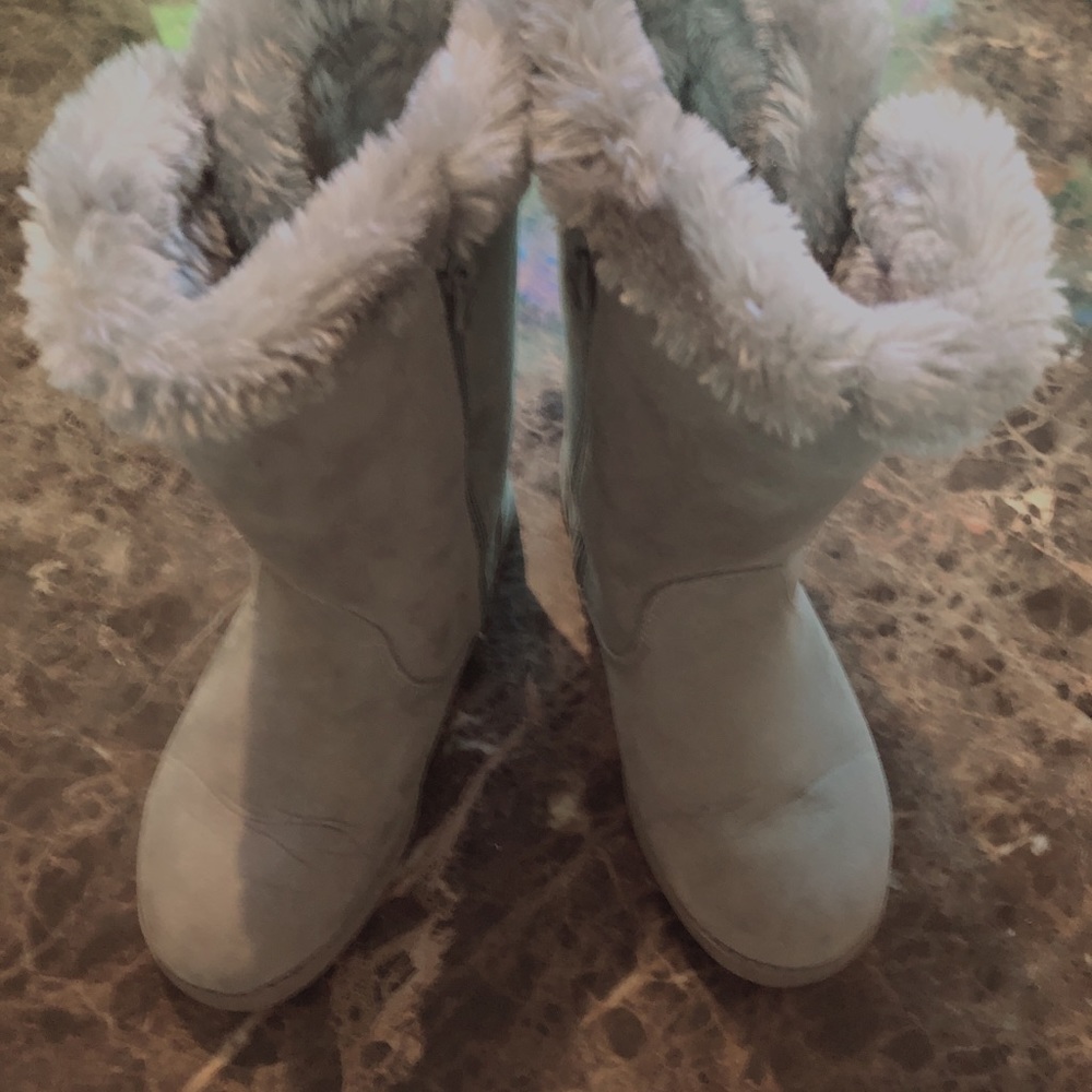 Cat & Jack boots